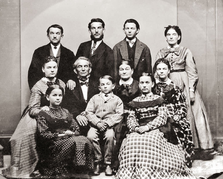 Иллюстрация к книге — Стрелки Дикого Запада. Шерифы, бандиты, ковбои, ганфайтеры [i_023.jpg]