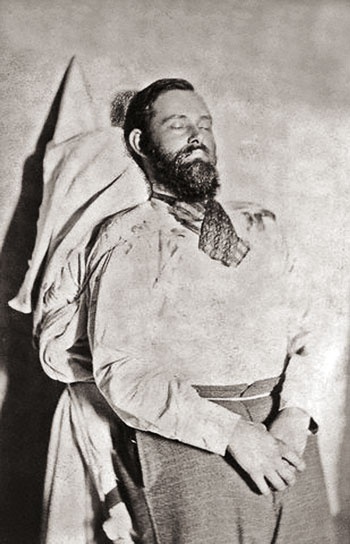 Иллюстрация к книге — Стрелки Дикого Запада. Шерифы, бандиты, ковбои, ганфайтеры [i_034.jpg]