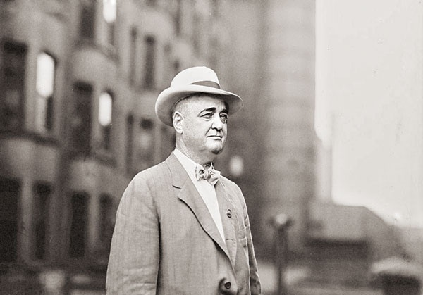 Иллюстрация к книге — Стрелки Дикого Запада. Шерифы, бандиты, ковбои, ганфайтеры [i_128.jpg]