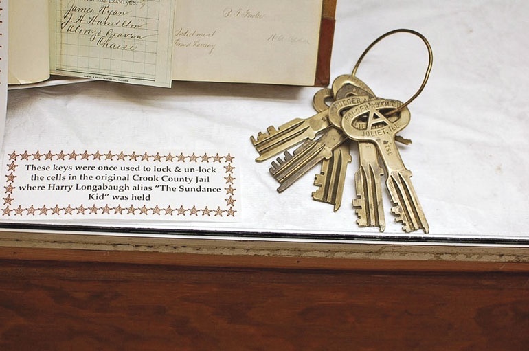 Иллюстрация к книге — Стрелки Дикого Запада. Шерифы, бандиты, ковбои, ганфайтеры [i_182.jpg]