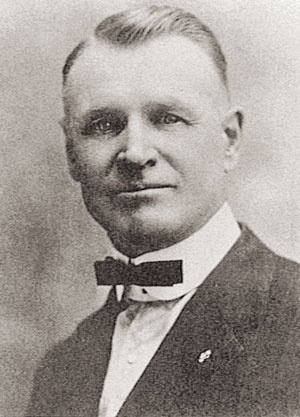 Иллюстрация к книге — Стрелки Дикого Запада. Шерифы, бандиты, ковбои, ганфайтеры [i_194.jpg]