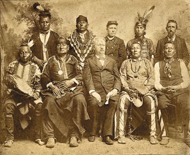 Иллюстрация к книге — Индейцы Дикого Запада в бою. &quot;Хороший день, чтобы умереть!&quot; [i_081.jpg]