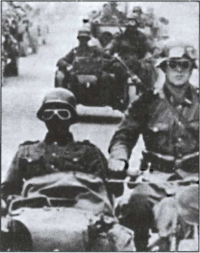 Иллюстрация к книге — Литовские полицейские батальоны. 1941-1945 годы [i_008.jpg]