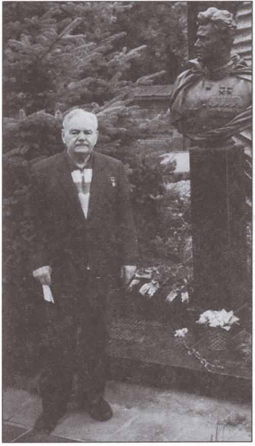 Иллюстрация к книге — Штрафники Великой Отечественной. В жизни и на экране [i_011.jpg]