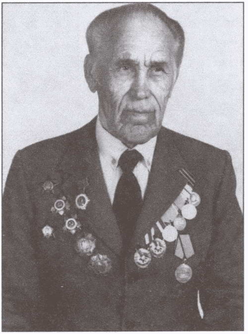 Иллюстрация к книге — Штрафники Великой Отечественной. В жизни и на экране [i_012.jpg]