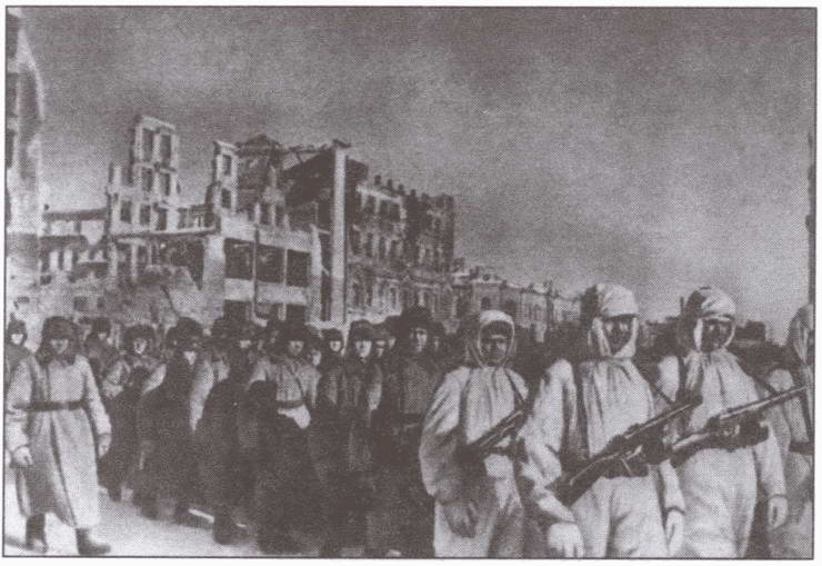 Иллюстрация к книге — Штрафники Великой Отечественной. В жизни и на экране [i_022.jpg]