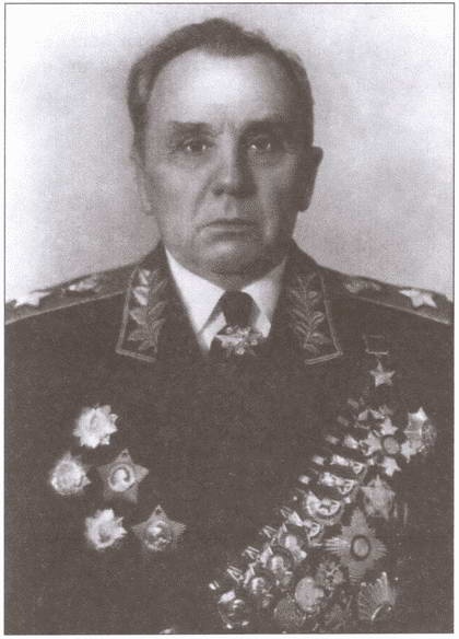 Иллюстрация к книге — Штрафники Великой Отечественной. В жизни и на экране [i_040.jpg]