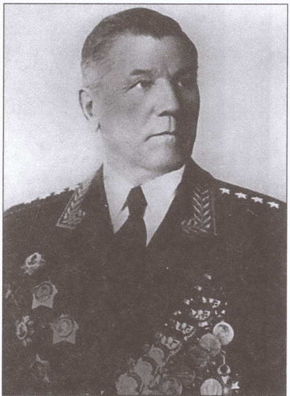 Иллюстрация к книге — Штрафники Великой Отечественной. В жизни и на экране [i_042.jpg]