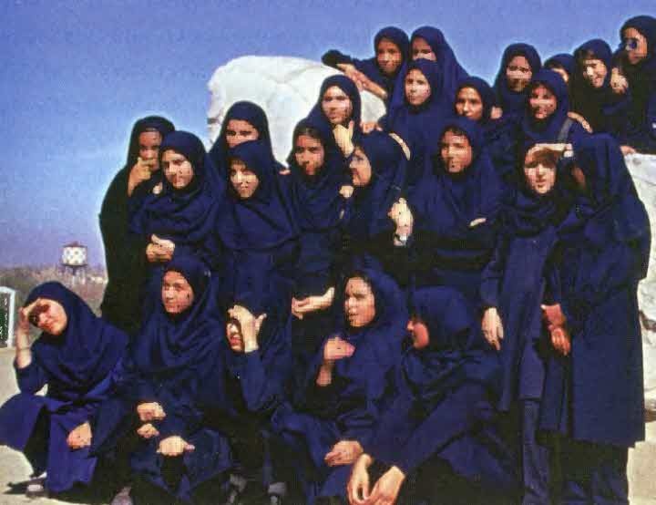 Иллюстрация к книге — Следы в пустыне [i_015.jpg]