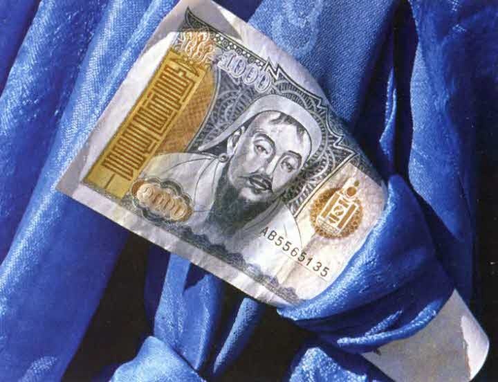 Иллюстрация к книге — Следы в пустыне [i_025.jpg]