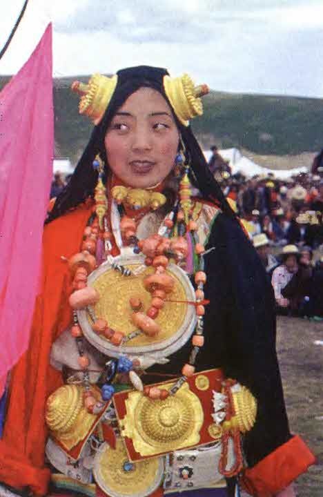 Иллюстрация к книге — Следы в пустыне [i_048.jpg]