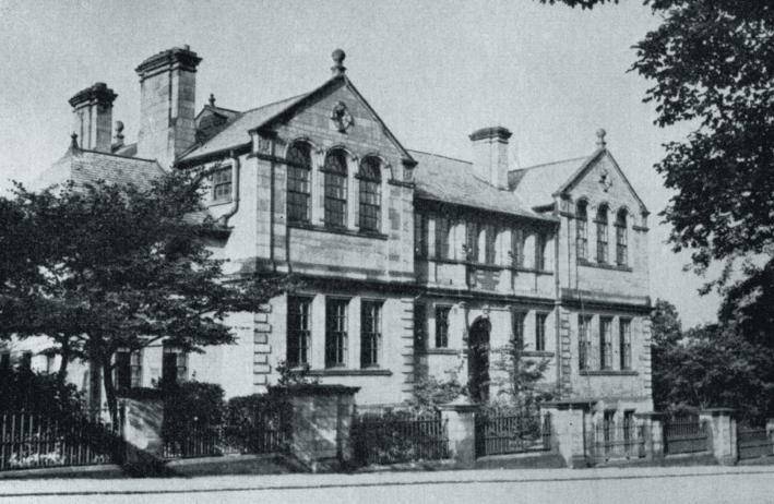 Иллюстрация к книге — Вивьен Вествуд [i_017.jpg]