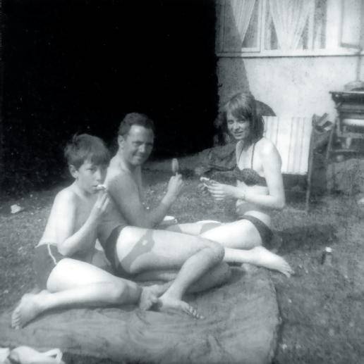 Иллюстрация к книге — Вивьен Вествуд [i_023.jpg]