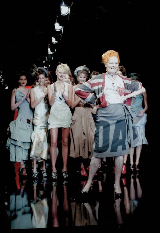 Иллюстрация к книге — Вивьен Вествуд [i_093.jpg]