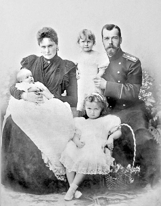 Иллюстрация к книге — Дневники княжон Романовых. Загубленные жизни [i_007.jpg]