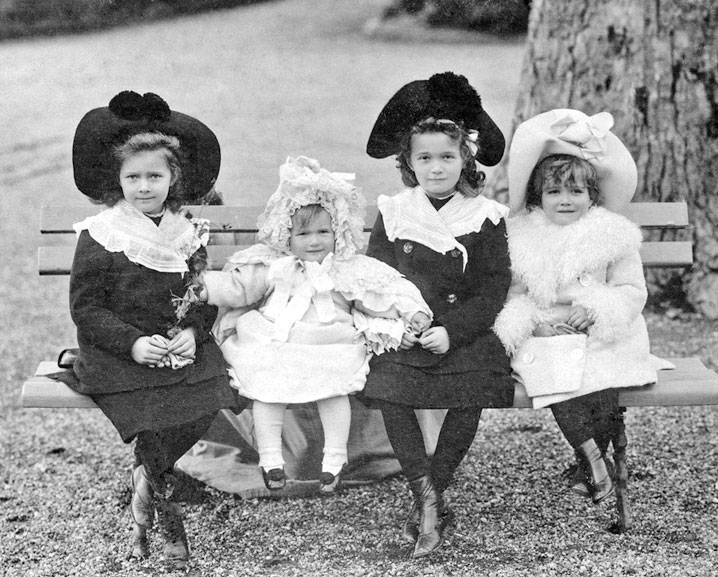 Иллюстрация к книге — Дневники княжон Романовых. Загубленные жизни [i_009.jpg]