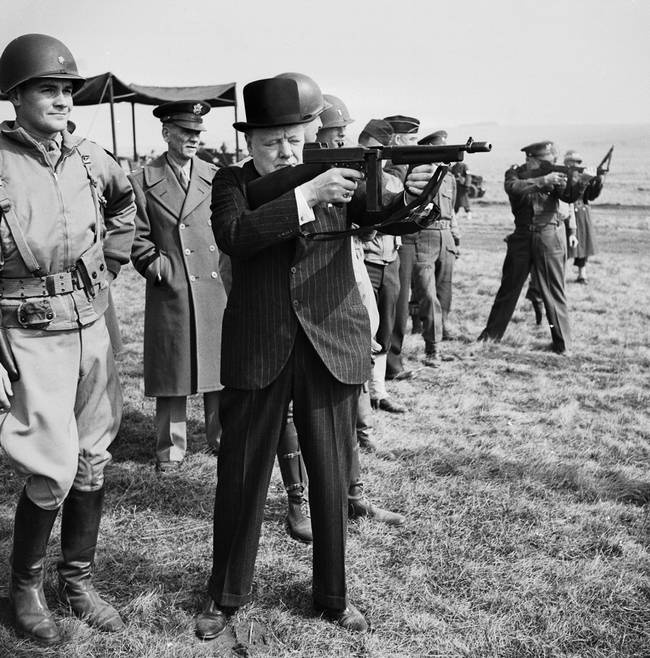 Иллюстрация к книге — Фактор Черчилля. Как один человек изменил историю [i_042.jpg]