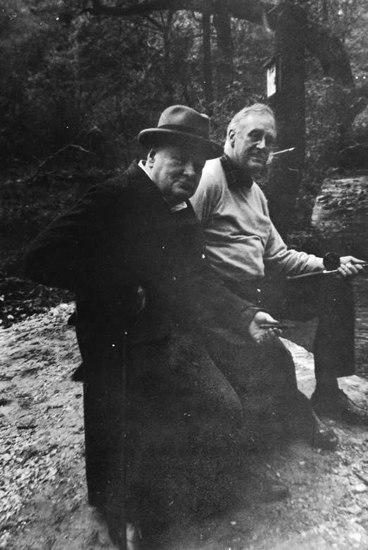 Иллюстрация к книге — Фактор Черчилля. Как один человек изменил историю [i_059.jpg]