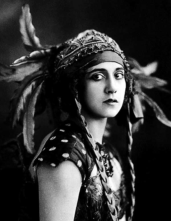 Иллюстрация к книге — Мой балет [i_012.jpg]