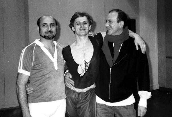 Иллюстрация к книге — Жизнь в балете. Семейные хроники Плисецких и Мессереров [i_073.jpg]