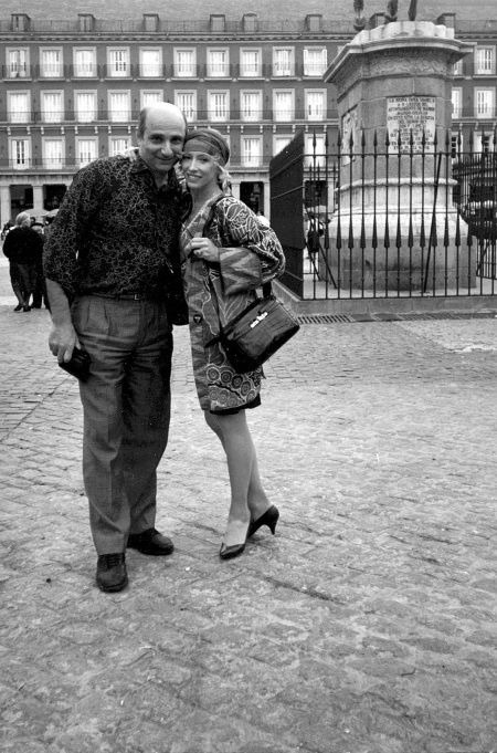 Иллюстрация к книге — Жизнь в балете. Семейные хроники Плисецких и Мессереров [i_078.jpg]