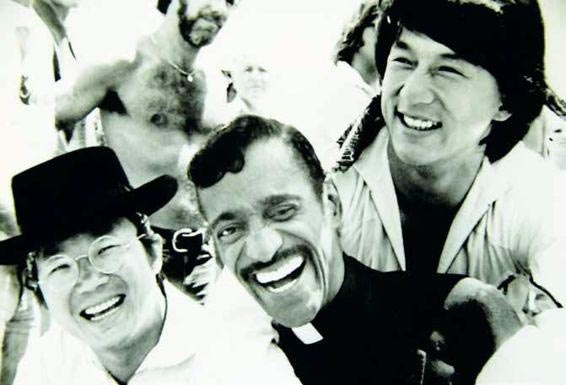 Иллюстрация к книге — Джеки Чан. Я счастливый [pic_26.jpg]