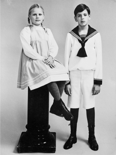 Иллюстрация к книге — Шепоты и крики моей жизни [i_012.jpg]