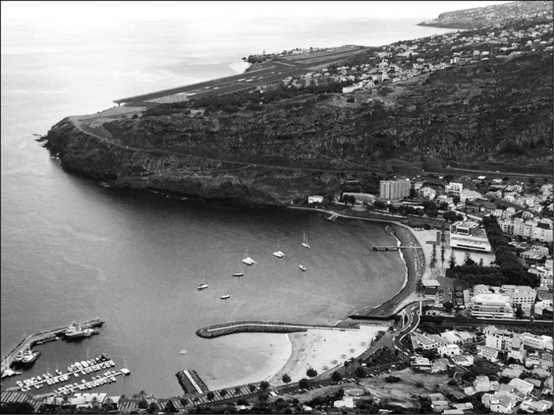 Иллюстрация к книге — Голубь с зеленым горошком [i_030.jpg]