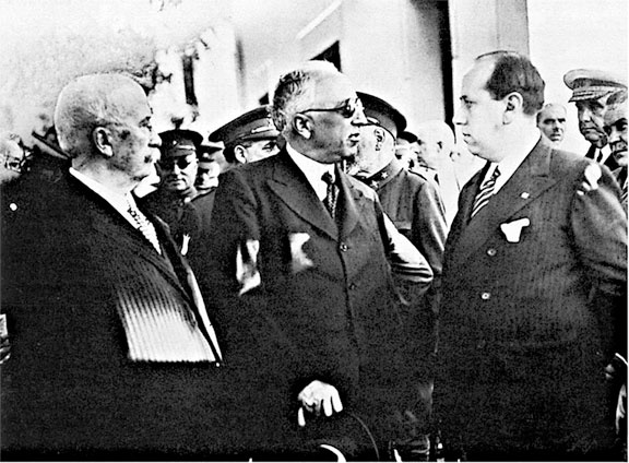 Иллюстрация к книге — Гражданская война в Испании 1936-1939 [i_016.jpg]