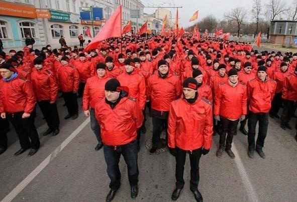 Иллюстрация к книге — Обаяние тоталитаризма. Тоталитарная психология в постсоветской России [i_001.jpg]