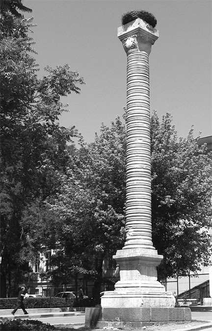 Иллюстрация к книге — Вызовы и ответы. Как гибнут цивилизации [_9.jpg]