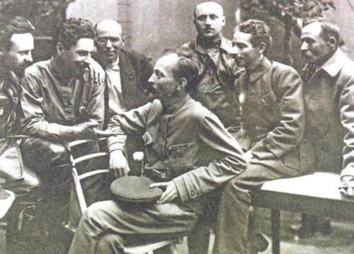 Иллюстрация к книге — Любовь к истории [i_145.jpg]