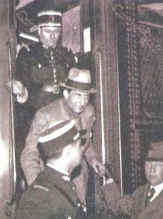 Иллюстрация к книге — Любовь к истории [i_160.jpg]