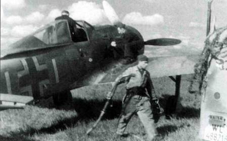 Иллюстрация к книге — Focke-Wulf FW190 A/F/G. Часть 1 [pic_221.jpg]