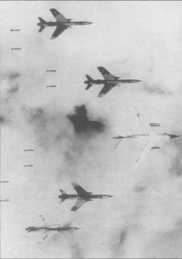 Иллюстрация к книге — F-105 Thunderchie [pic_130.jpg]