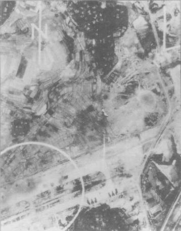 Иллюстрация к книге — F-105 Thunderchie [pic_134.jpg]