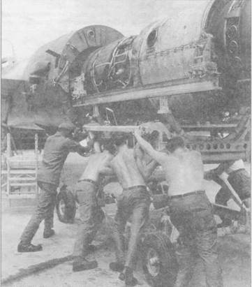 Иллюстрация к книге — F-105 Thunderchie [pic_86.jpg]