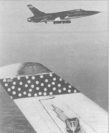 Иллюстрация к книге — F-105 Thunderchie [pic_88.jpg]