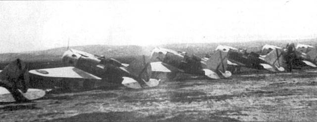 Иллюстрация к книге — И-16 боевой «ишак» сталинских соколов. Часть 1 [pic_46.jpg]