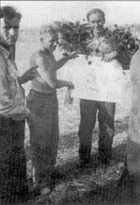 Иллюстрация к книге — Асы люфтваффе. Пилоты Fw 190 на Восточном фронте [pic_56.jpg]