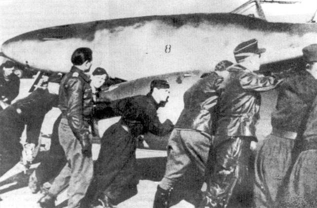 Иллюстрация к книге — Me 262 последняя надежда люфтваффе Часть 2 [pic_16.jpg]