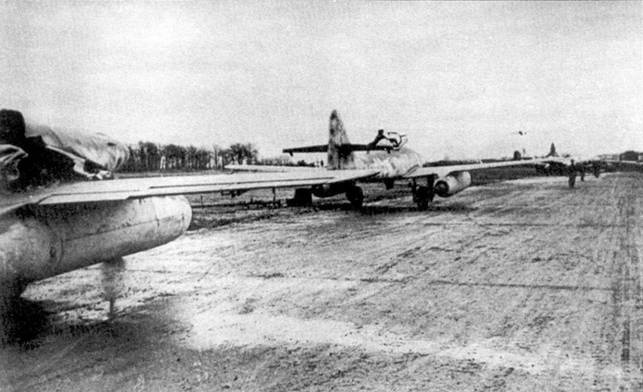 Иллюстрация к книге — Me 262 последняя надежда люфтваффе Часть 2 [pic_24.jpg]