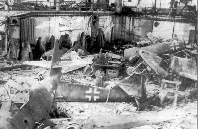 Иллюстрация к книге — Me 262 последняя надежда люфтваффе Часть 2 [pic_68.jpg]