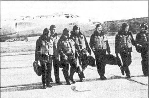 Иллюстрация к книге — Ту-16 Ракетно бомбовый ударный комплекс Советских ВВС [pic_136.jpg]