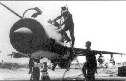 Иллюстрация к книге — Боевое применение МиГ-21 во Вьетнаме [pic_108.jpg]