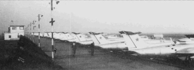 Иллюстрация к книге — Боевое применение МиГ-17 и МиГ-19 во Вьетнаме [pic_14.jpg]