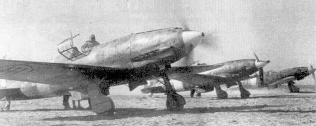 Иллюстрация к книге — Итальянские асы 1940-45 г. [pic_2.jpg]