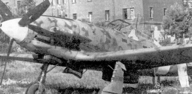 Иллюстрация к книге — Итальянские асы 1940-45 г. [pic_77.jpg]