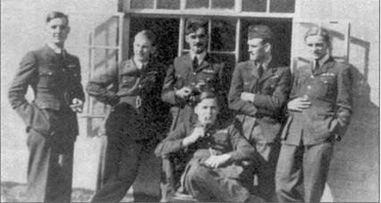 Иллюстрация к книге — Британские асы пилоты «Спитфайров» Часть 1 [pic_3.jpg]