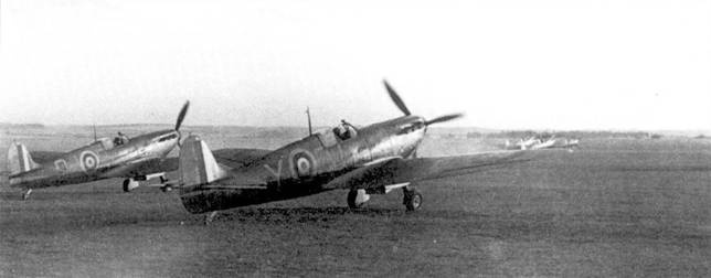 Иллюстрация к книге — Британские асы пилоты «Спитфайров» Часть 1 [pic_86.jpg]